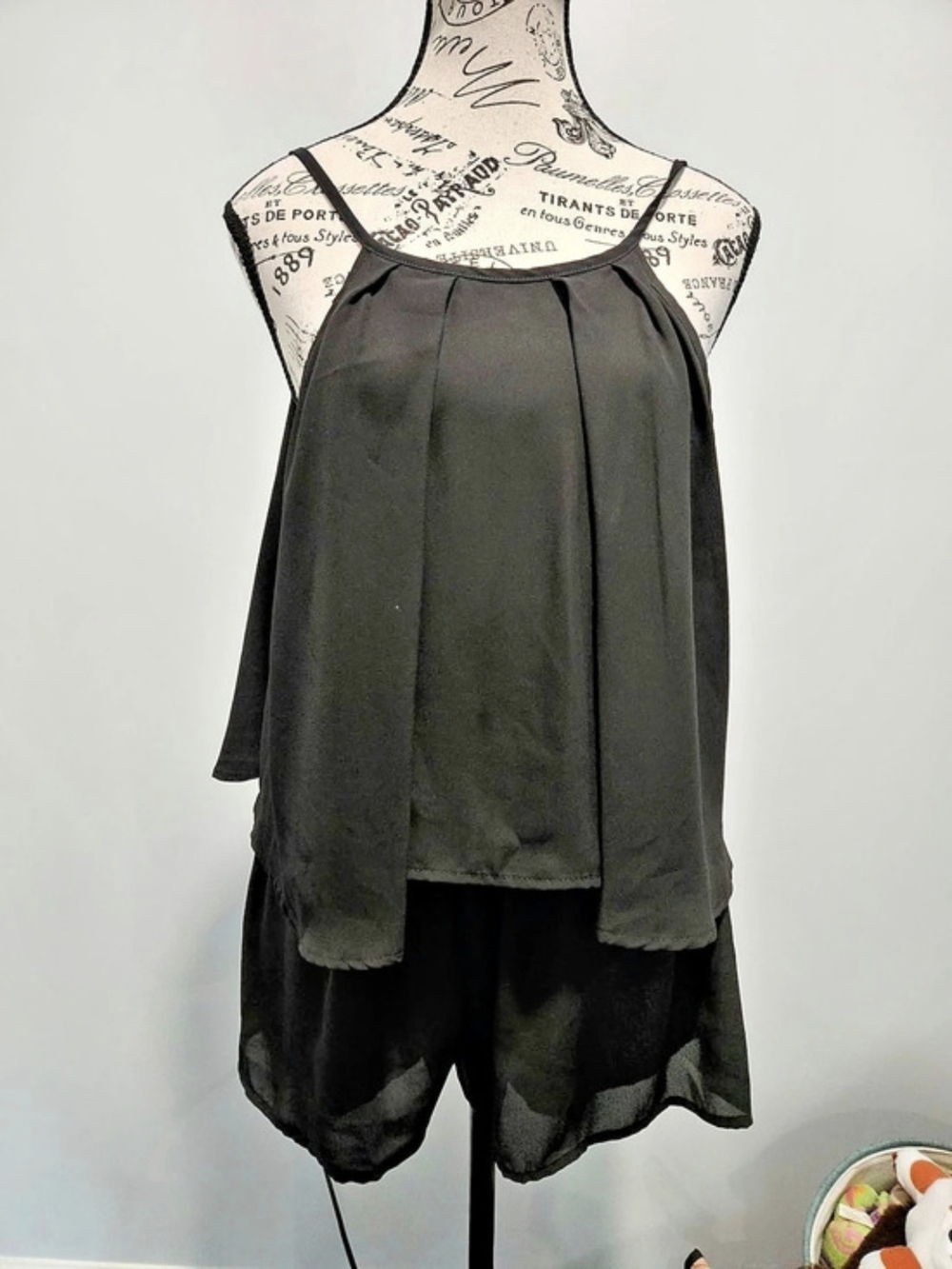 Pixi + Ivy Black Romper Medium Like New